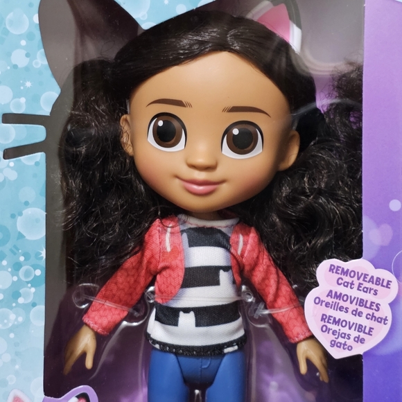 Gabby's Dollhouse Gabby Doll - Picture 2 of 14